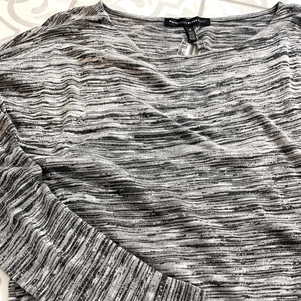 White House Black Market, Size M